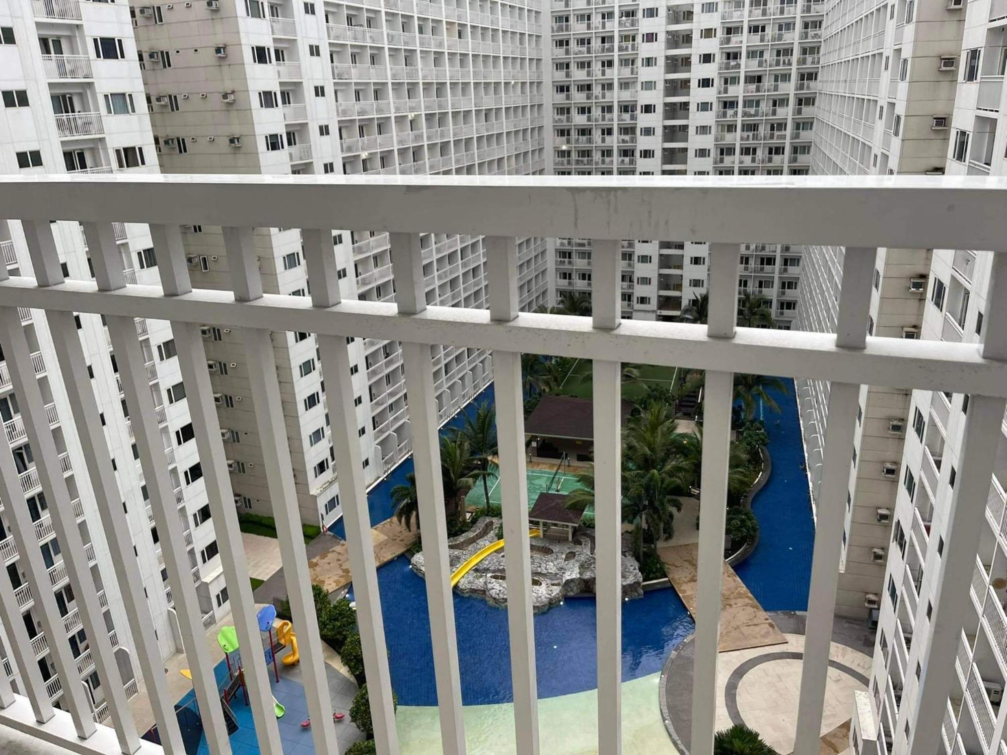 Shore 1 & 3 Residences Moa 1Br With Balcony By Darpm Манила Экстерьер фото