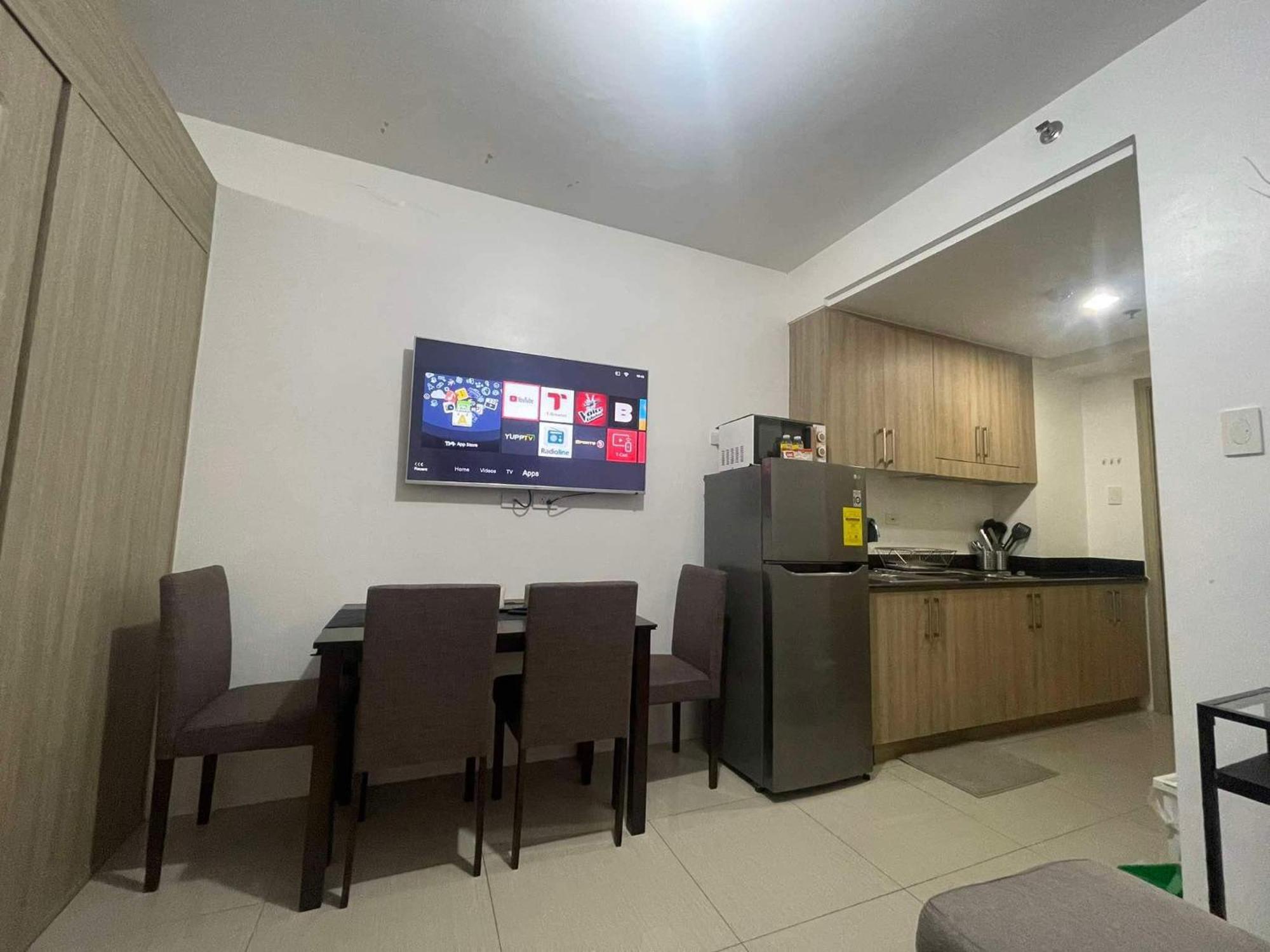 Shore 1 & 3 Residences Moa 1Br With Balcony By Darpm Манила Экстерьер фото