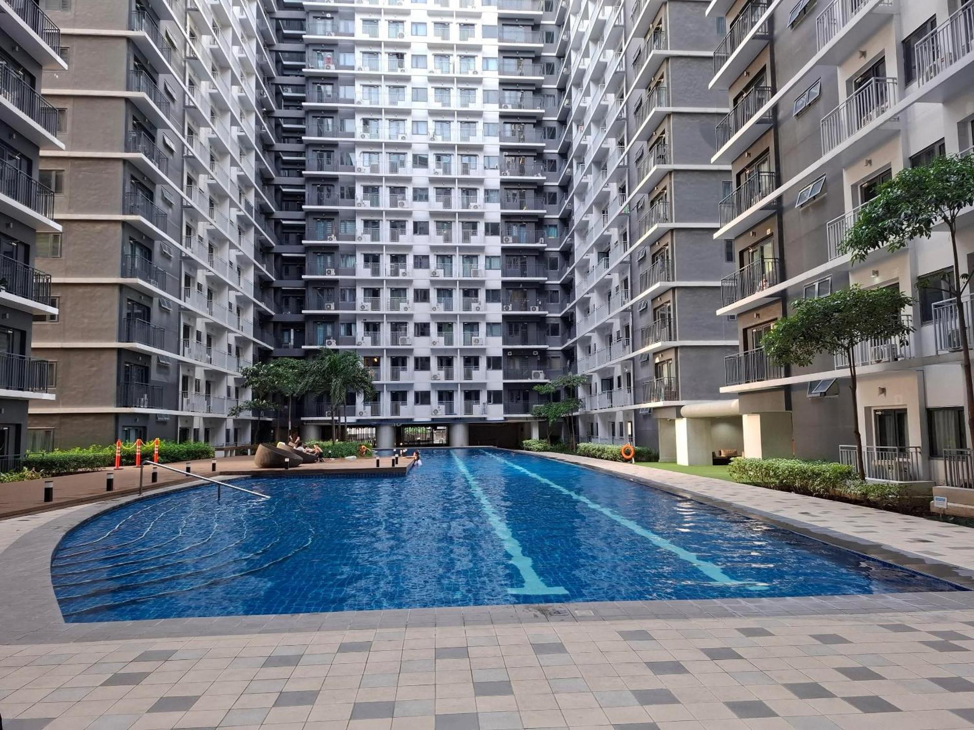 Shore 1 & 3 Residences Moa 1Br With Balcony By Darpm Манила Экстерьер фото